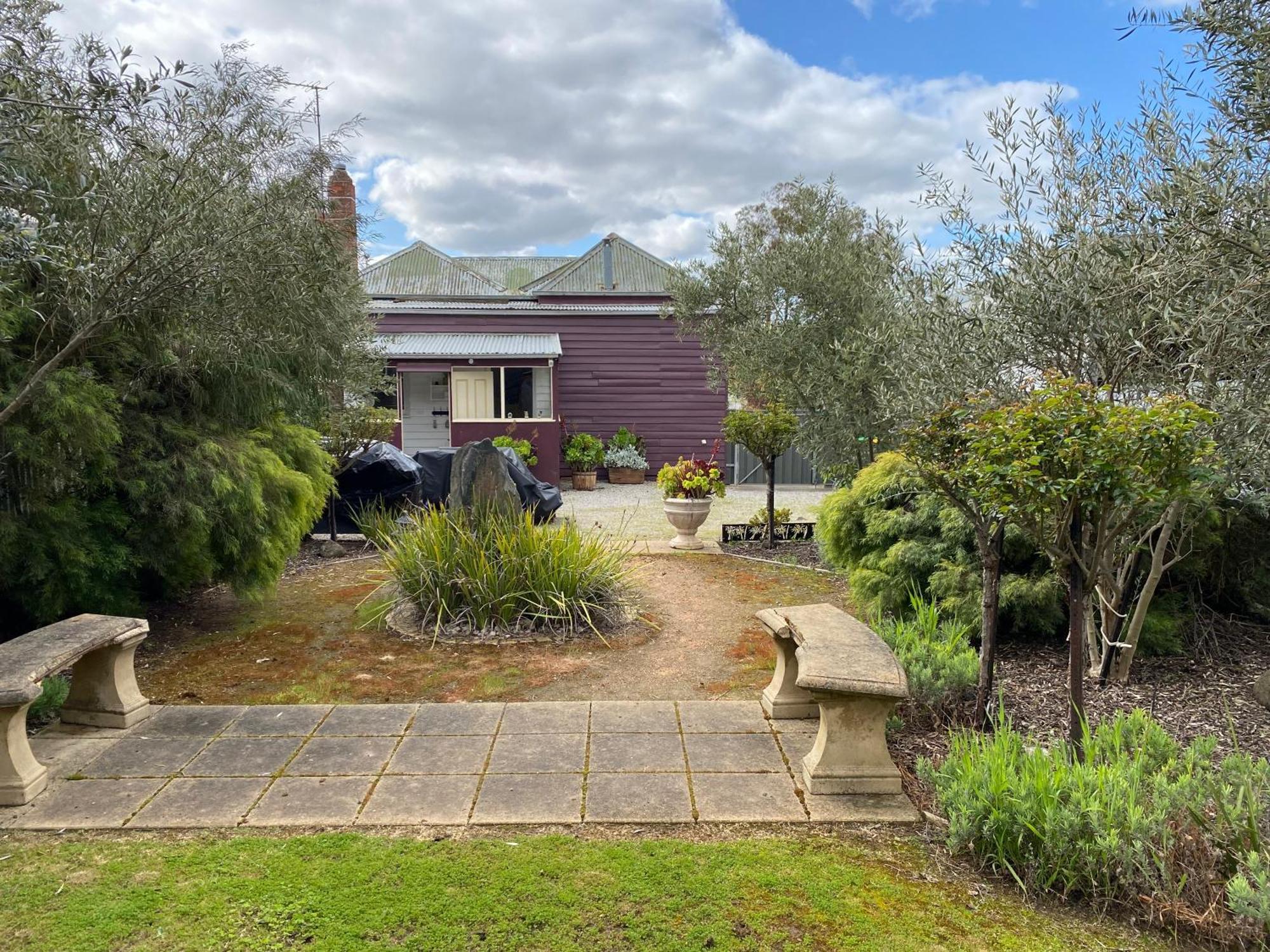 R&r Blue Diamond Luxury Maryborough, Vic Maryborough